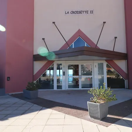 Joli T2 Avec Terrasse Face Mer, Parking, Ascenseur, Pour 5 Pers - Fr-1-472a-297 Apartment